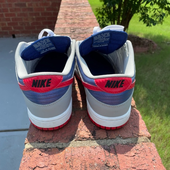 Mike Dunks - Picture 3 of 4